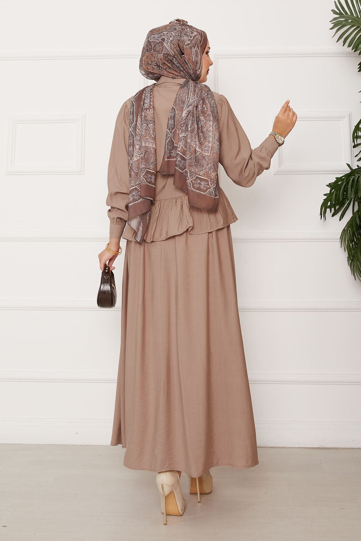 Beli Bağcık Detaylı Etekli İkili Takım Camel