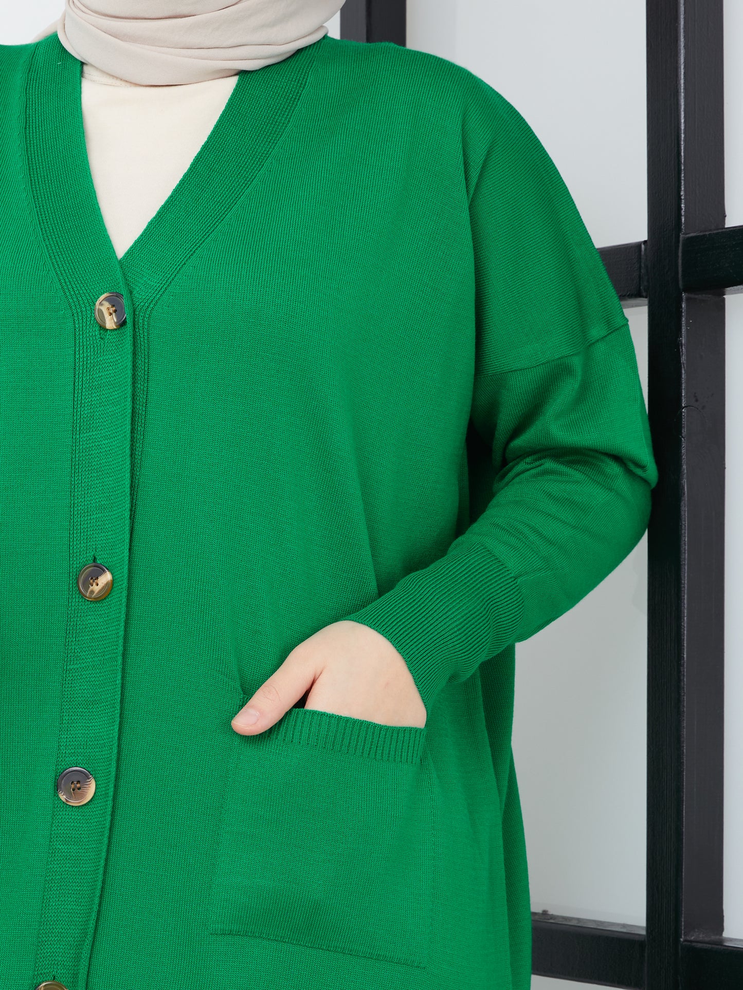 Cardigan long en tricot hijab avec poches - Vert