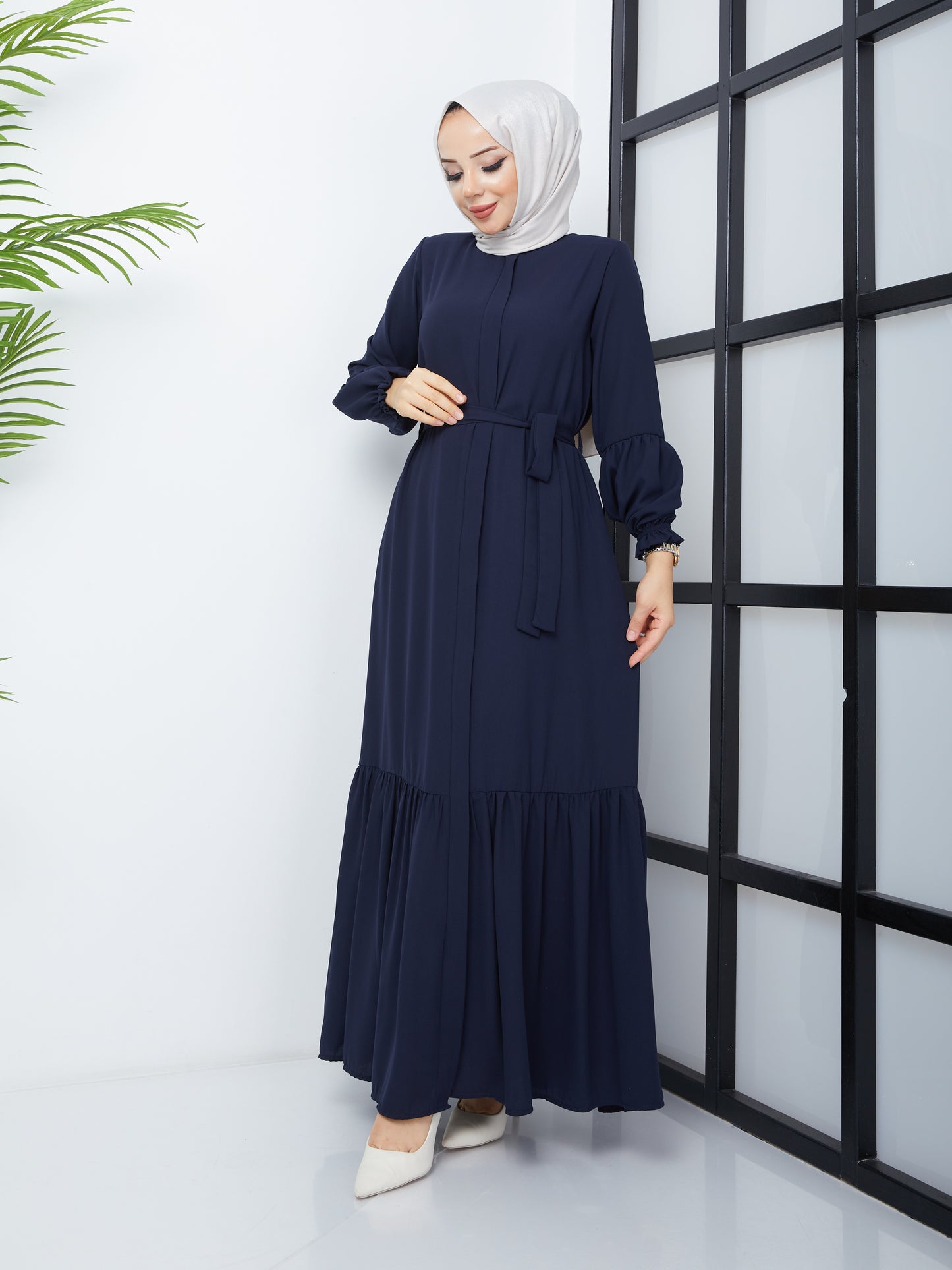 Hijab Abaya mit Faltenrock – Marineblau