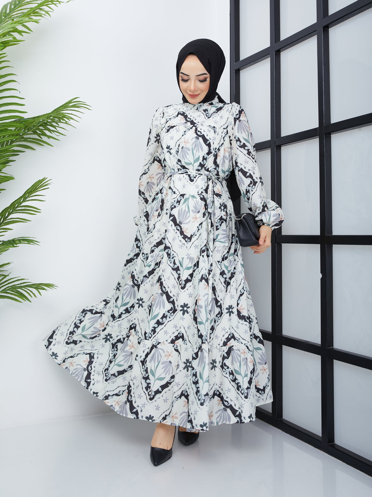 Floral Patterned Hijab Dress - Black