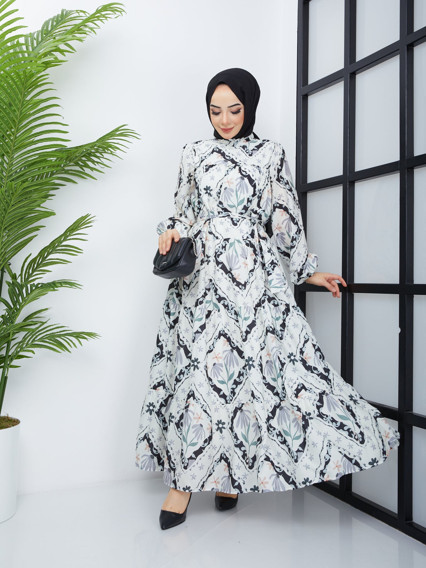 Floral Patterned Hijab Dress - Black