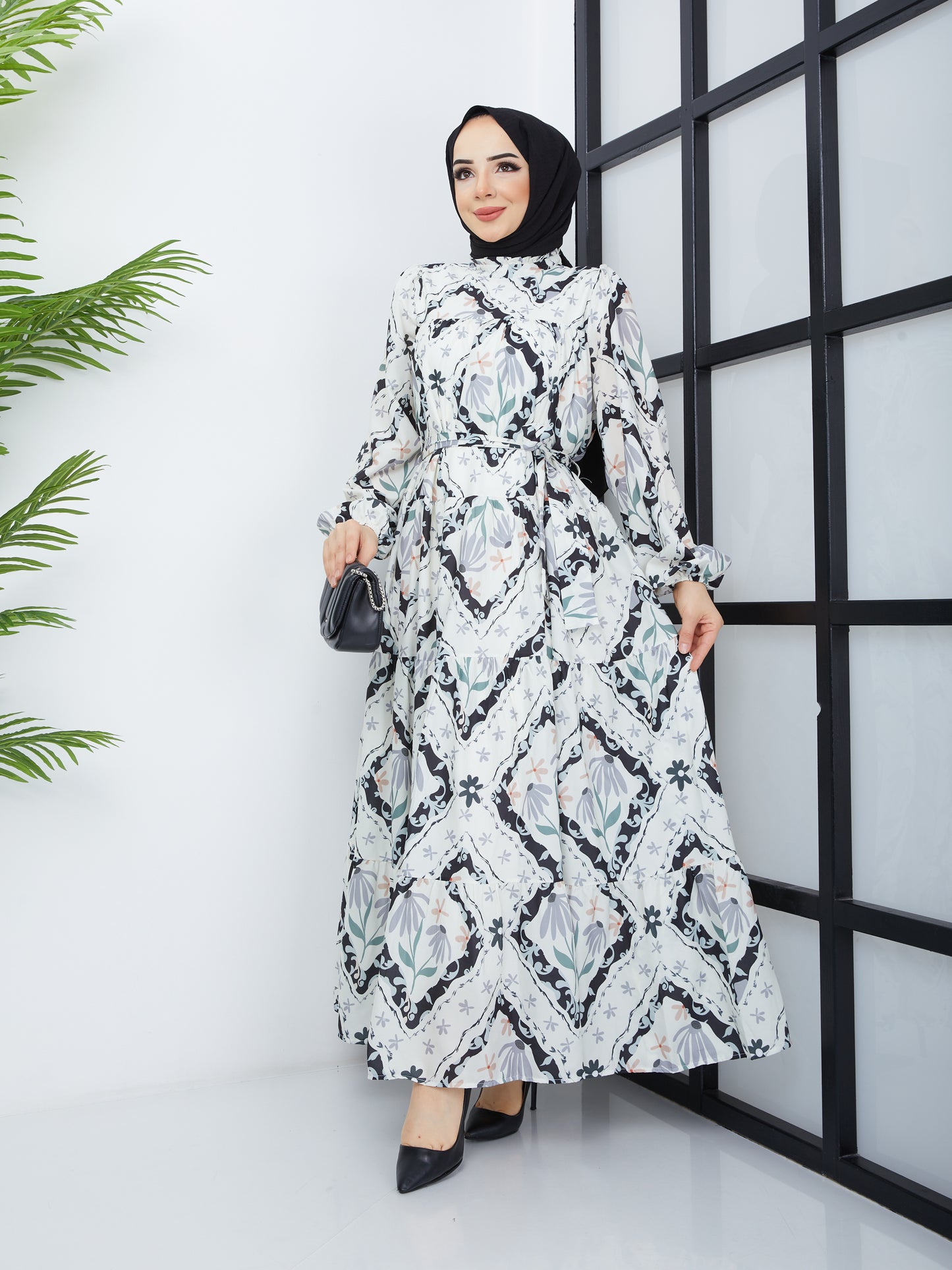 Floral Patterned Hijab Dress - Black