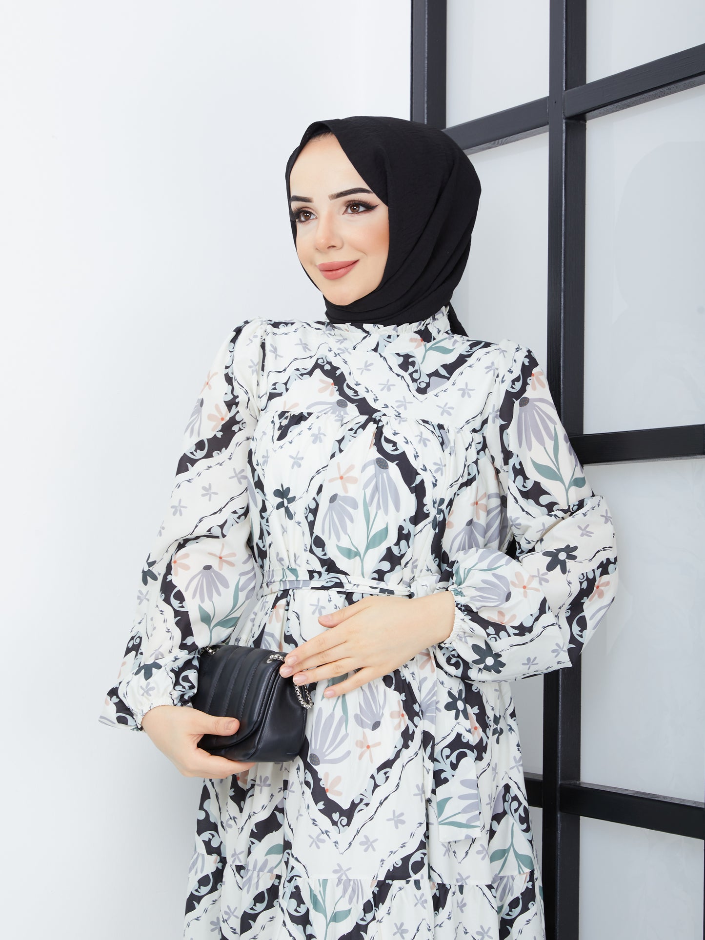 Floral Patterned Hijab Dress - Black