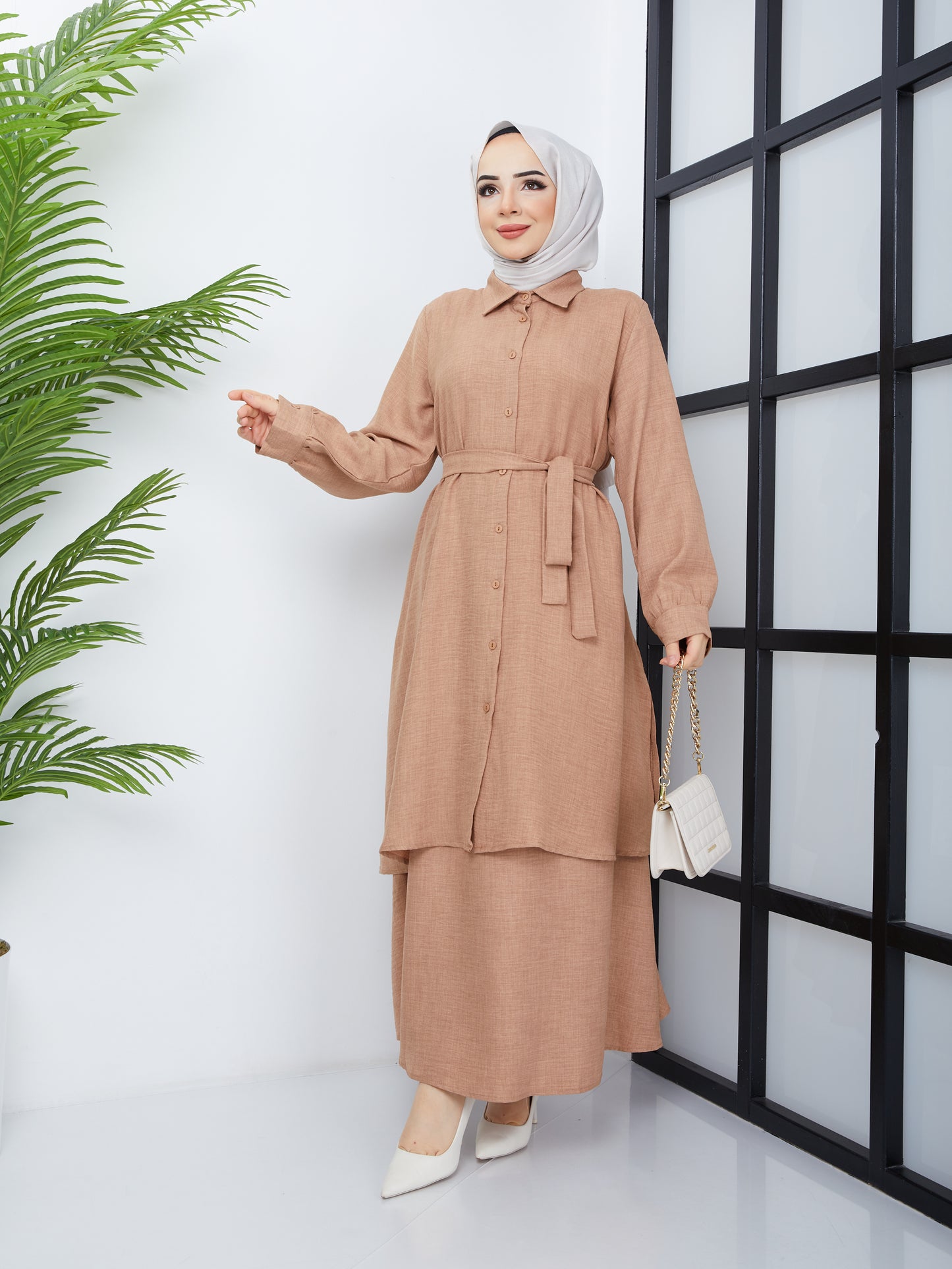 Hijab-Rock-Tunika mit Gürtel und Taille – Kamel