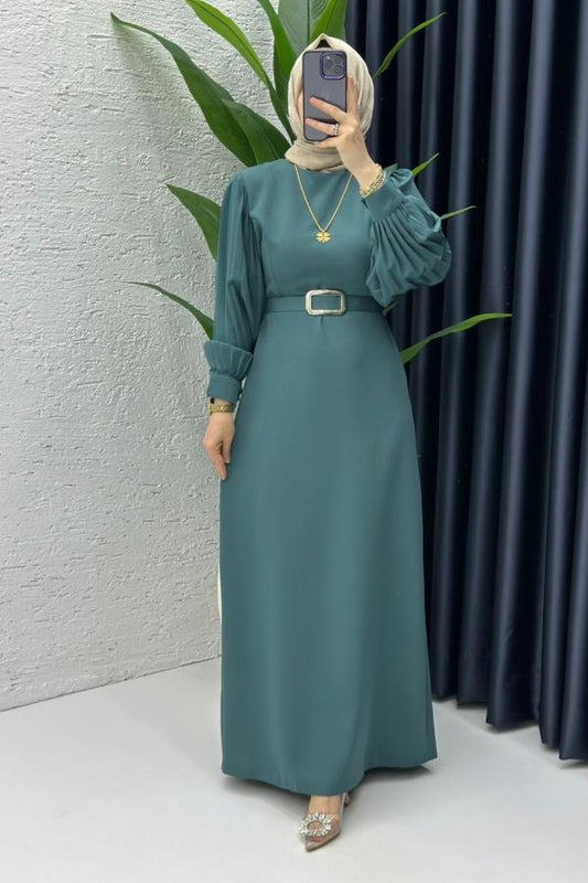 Nur Elbise zumrut
